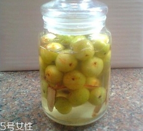 余甘子怎么吃？腌制風(fēng)味最佳