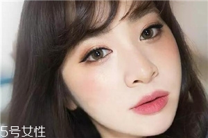 黃皮適合什么顏色的口紅？口紅界的常青樹