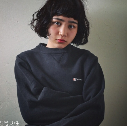 champion的衣服怎么樣？衣柜不能少的基本款