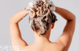 不洗頭怎么去油？三個(gè)方法三天不洗頭