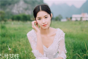 玻尿酸填充法令紋會腫嗎？注射后24小時輕微紅腫
