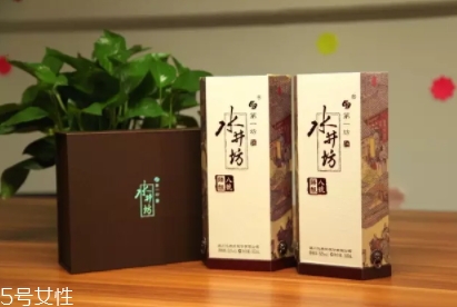 水井坊臻釀八號(hào)和井臺(tái)哪個(gè)好？市場檔次定位不一樣