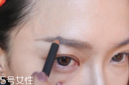 眉毛畫壞了怎么補(bǔ)救？12種拯救方法都在這里了