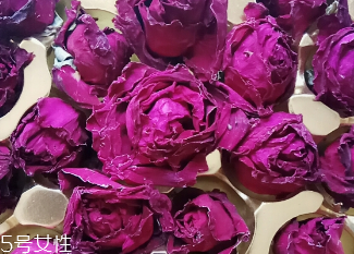 墨紅玫瑰可以天天喝嗎？玫瑰養(yǎng)顏也要適量
