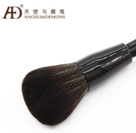 化妝刷可以混著用嗎？每種化妝刷都有它的使命