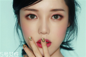 pony新年妝怎么畫(huà)？清新自然的新年妝