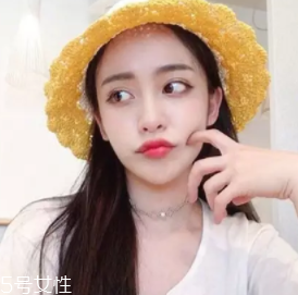 什么女孩適合不留劉海？圓臉妹子掀起劉海更適合你