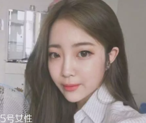 什么女孩適合不留劉海？圓臉妹子掀起劉海更適合你