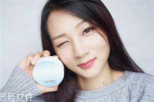 溫碧泉?dú)鈮|cc霜多少錢？輕薄自然的好妝感
