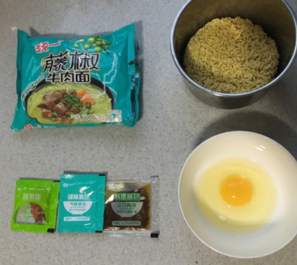 藤嬌牛肉面和藤椒牛肉面哪個好吃？統(tǒng)一和康師傅的對決