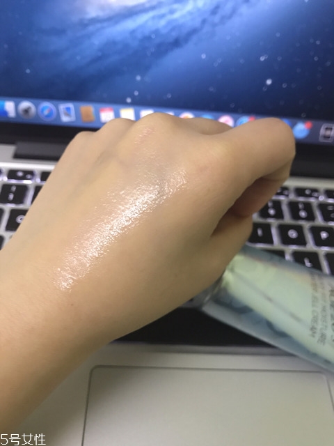 愛敬氣墊專柜多少錢？愛敬精華水粉霜?dú)鈮|bb