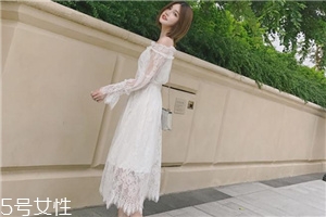 蕾絲長裙配什么上衣？優(yōu)雅氣質(zhì)小女人
