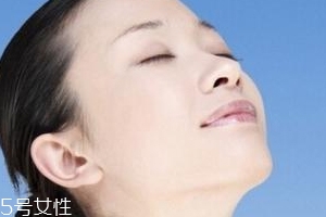 初春肌膚美白怎么做？隔離與淡斑兩手抓