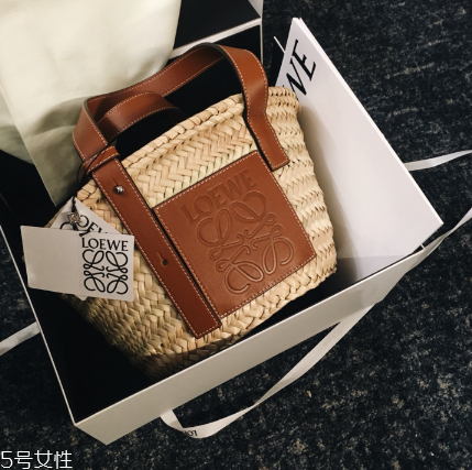 loewe是奢侈品嗎？西班牙百年奢華品牌
