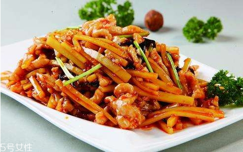 魚(yú)香肉絲用什么筍 冬筍最佳