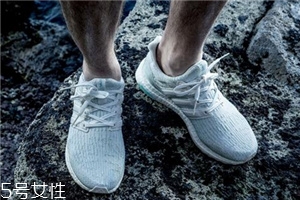 運(yùn)動(dòng)鞋夾腳怎么辦？巧妙利用濕報(bào)紙