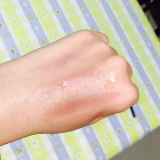 KATE眼影飛粉嗎？持久不飛粉