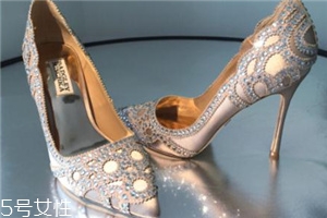 badgley mischka是哪個(gè)國家的牌子？超級(jí)貌美的小眾婚鞋
