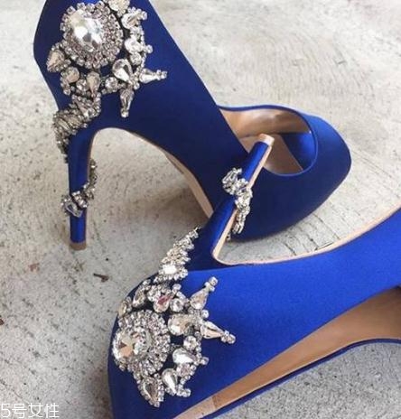 badgley mischka鞋子在哪買？美到挪不開眼的藝術品