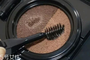 蘭芝氣墊染眉膏好用嗎？好壞摻半