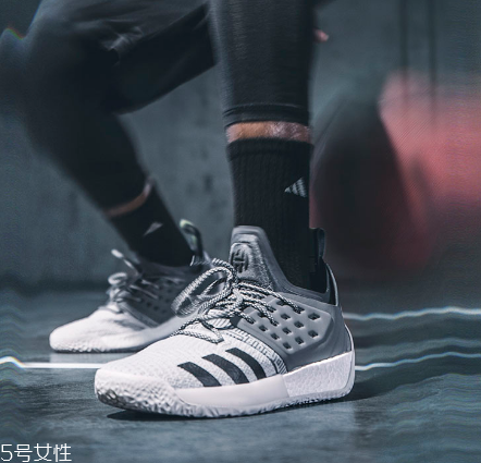 運(yùn)動鞋洗完怎么晾曬？不要過度暴曬