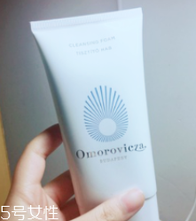 omorovicza薄荷潔面膏適合什么膚質(zhì)？干皮最適合