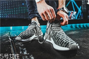 運(yùn)動(dòng)鞋磨腳踝怎么辦？要及時(shí)處理