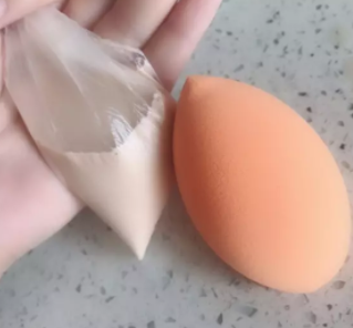 美妝蛋能用洗面奶洗嗎？洗面奶洗不掉彩妝