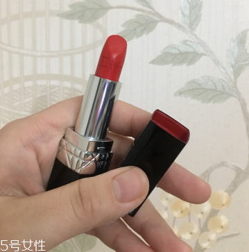 迪奧口紅844適合什么膚色？顯白嗎？