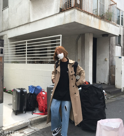 風(fēng)衣搭配什么鞋子？早春美出新高度