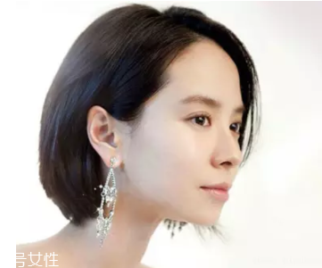 霧面妝和水光妝哪個(gè)好？水光妝更顯年輕