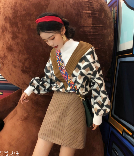 怎么穿衣服更淑女？輕松提升你的優(yōu)雅魅力