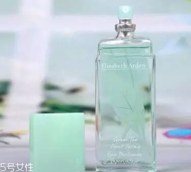 濃香水和淡香水哪個(gè)好？淡香水男女都能用