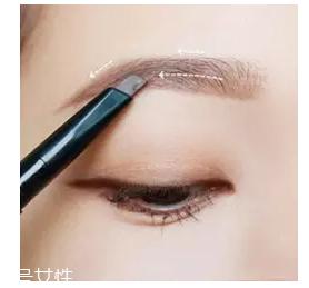 眉粉怎么畫眉毛好看？這么用眉妝超完美