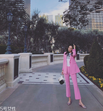 theory是什么牌子？明星與潮人都在追捧的品牌