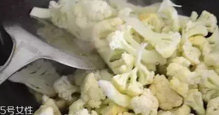 花椰菜炒肉怎么做好吃？這么做簡單又美味