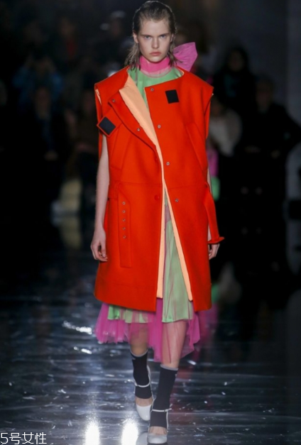 prada2018秋冬系列好看嗎_款式有哪些？