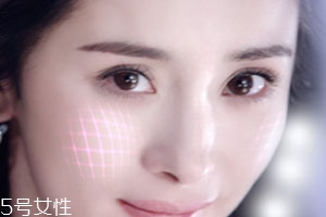 雅詩蘭黛線雕精華素怎么用？官方按摩圖效果最佳