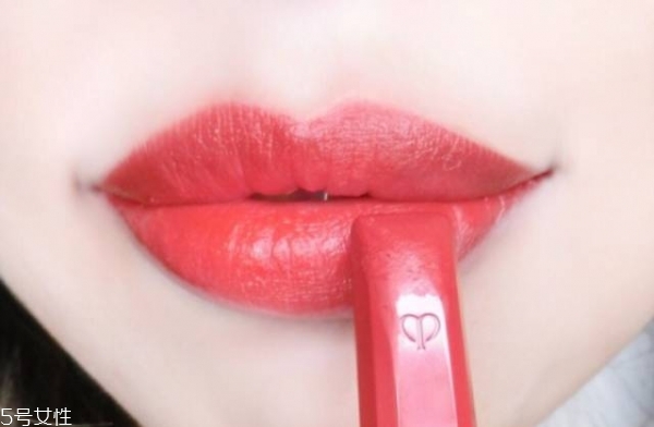 第一次買(mǎi)口紅買(mǎi)什么牌子 給你最靚麗的裝扮