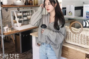 牛仔褲顏色太深怎么辦？牛仔褲褪色需謹慎