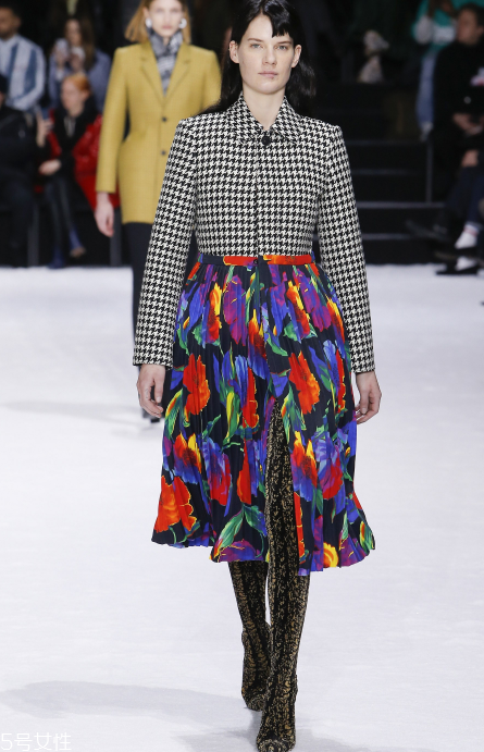 balenciaga巴黎世家2018秋冬系列好看嗎_有哪些款式？