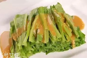 油麥菜怎么涼拌好吃？加點(diǎn)麻醬調(diào)味