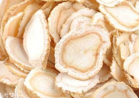 西洋參會(huì)影響睡眠嗎？別服用過量就不會(huì)