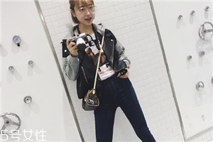 牛仔褲和休閑褲哪個(gè)好看？各有各的特色
