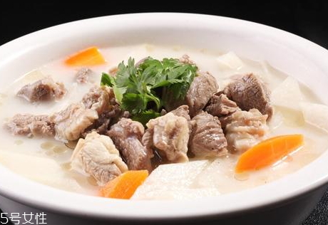 牛肉湯可以放菠菜嗎