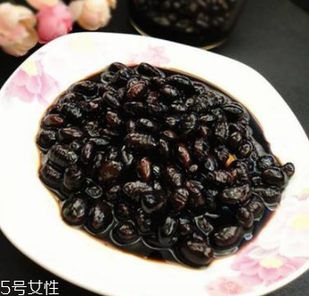 黑豆泡醋用什么醋最好？不要用白醋