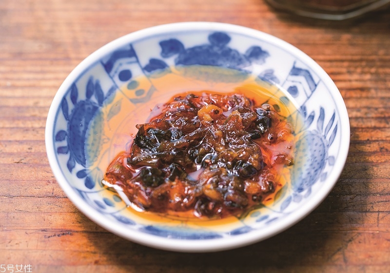 大蔥怎么保存時(shí)間最長(zhǎng) 新鮮大蔥的保存方法