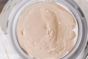 age20s氣墊適合油皮嗎？超多水珠油皮親媽