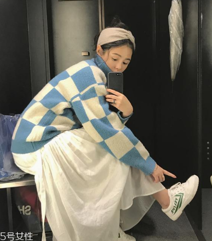 格子毛衣怎么搭配？盡顯減齡學(xué)院風(fēng)