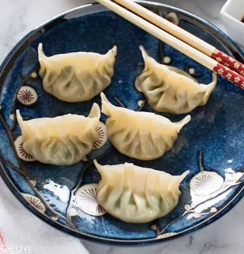 餃子餡用豬的哪塊肉好？前腿肉是餃子餡首選